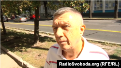 «Навіщо мені цей головний біль» – донеччанин про розрахунок банківською карткою