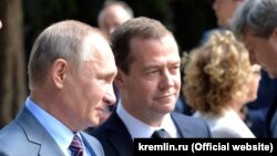 Владимир Путин и Дмитрий Медведев