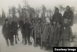 Ударники соцтруда на Беломорканале, 1932 г. Снимок с выставки "ГУЛАГ" в Германском историческом музее (ГИМ)