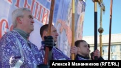 Участники «молитвенного стояния» в Новосибирске. 29 марта