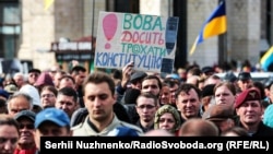 Під час віча «Зупинимо капітуляцію!» на майдані Незалежності у столиці України. Київ, 6 жовтня 2019 року