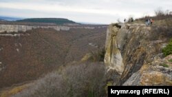 Крутий схил Тепе-Кермена