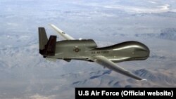 Безпілотний літальний комплекс ВПС США RQ-4 Global Hawk