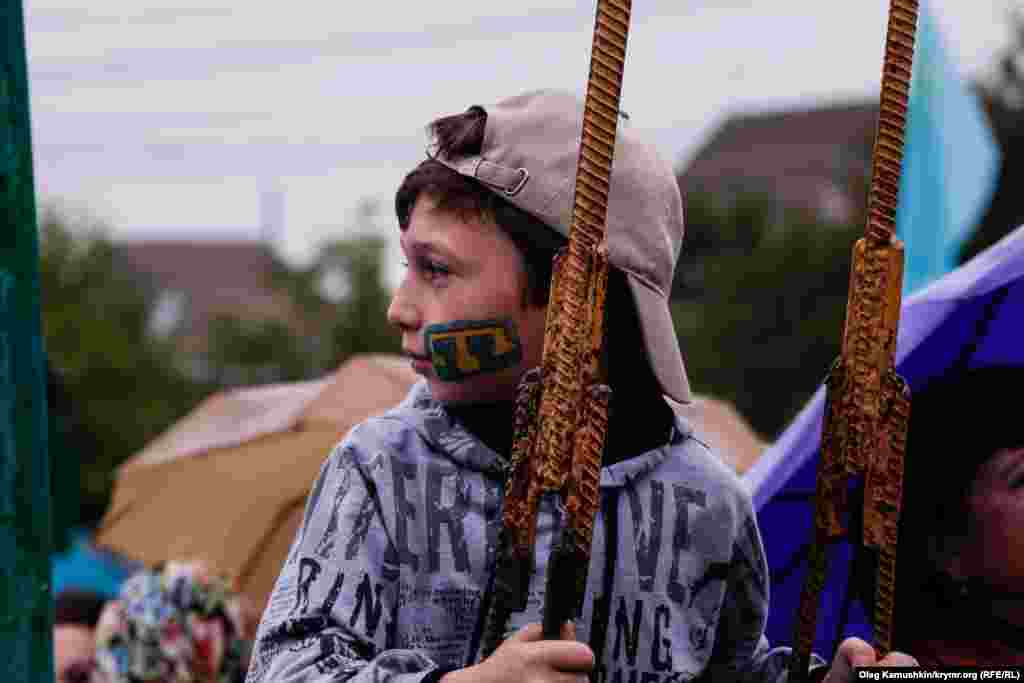 Crimean Tatar people mourning rally on May 18 in Simferopol 